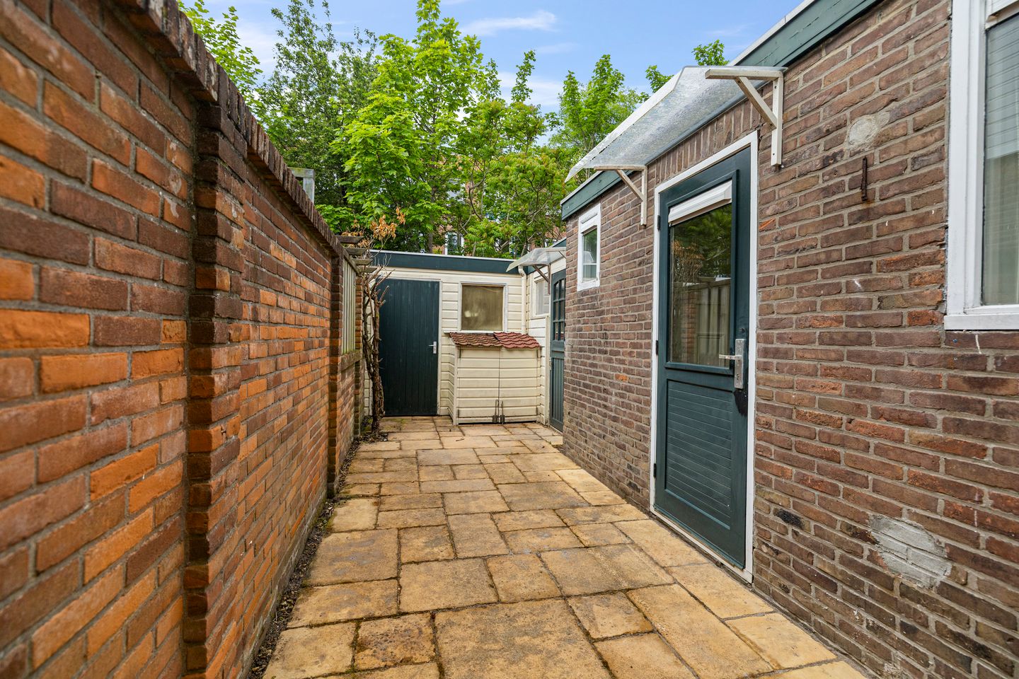 Photo 10 of Van Leeuwenhoekstraat 12