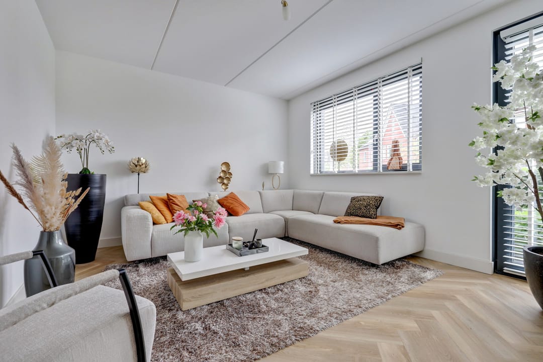 Photo 2 of Suriestraat 44