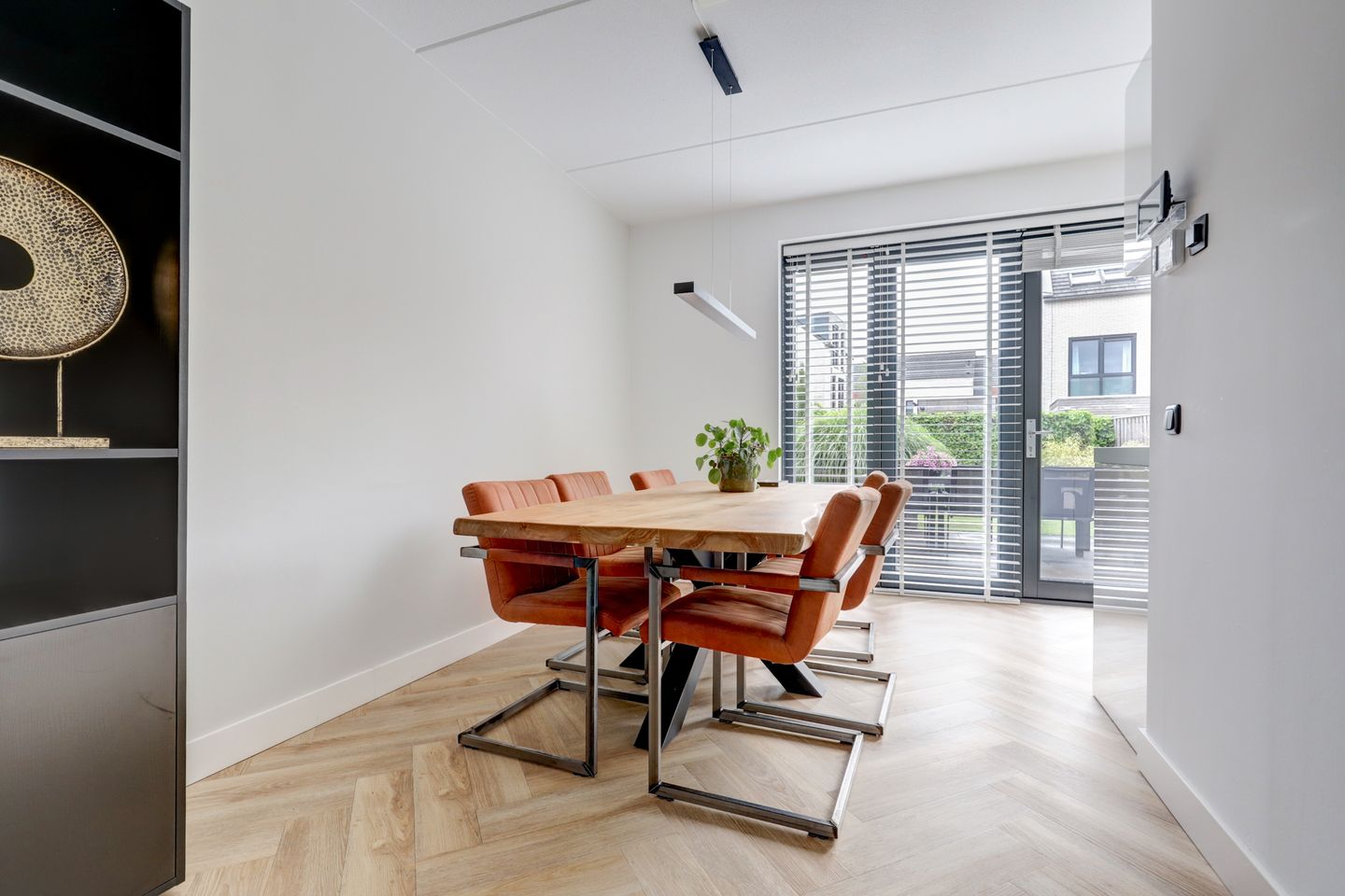 Photo 5 of Suriestraat 44