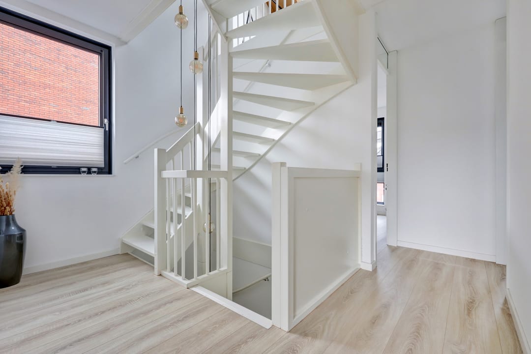 Photo 13 of Suriestraat 44