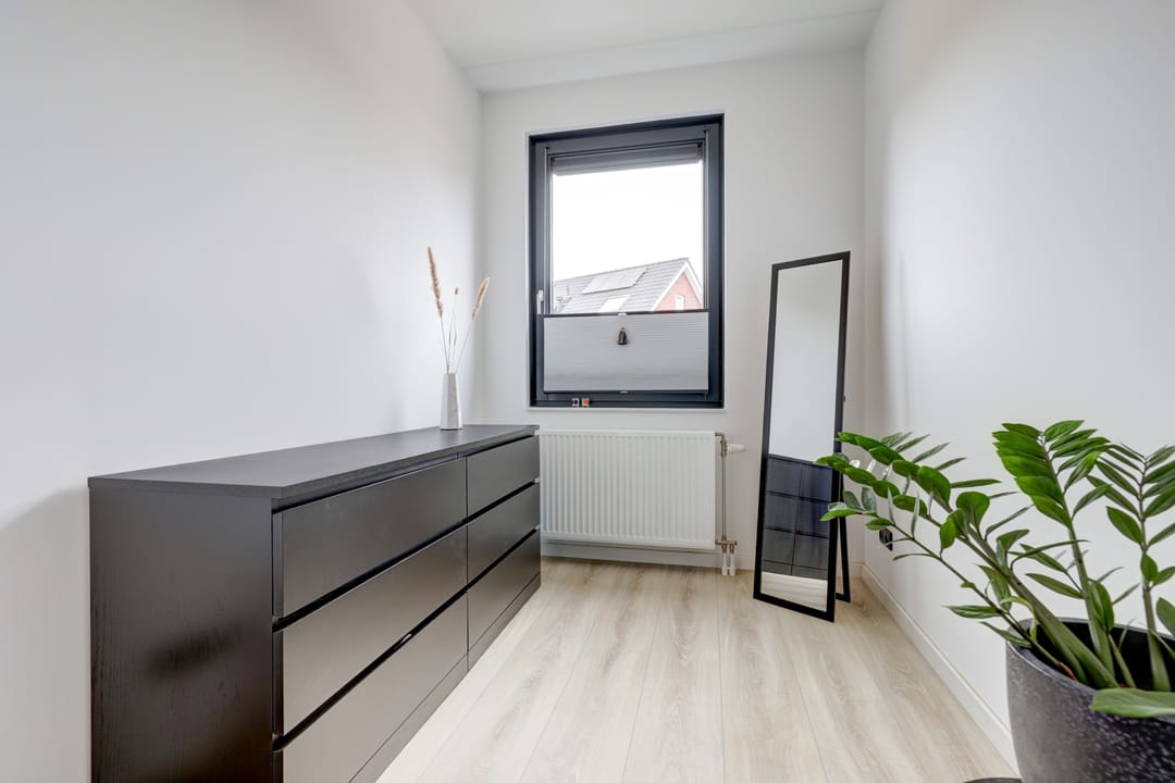 Photo 16 of Suriestraat 44