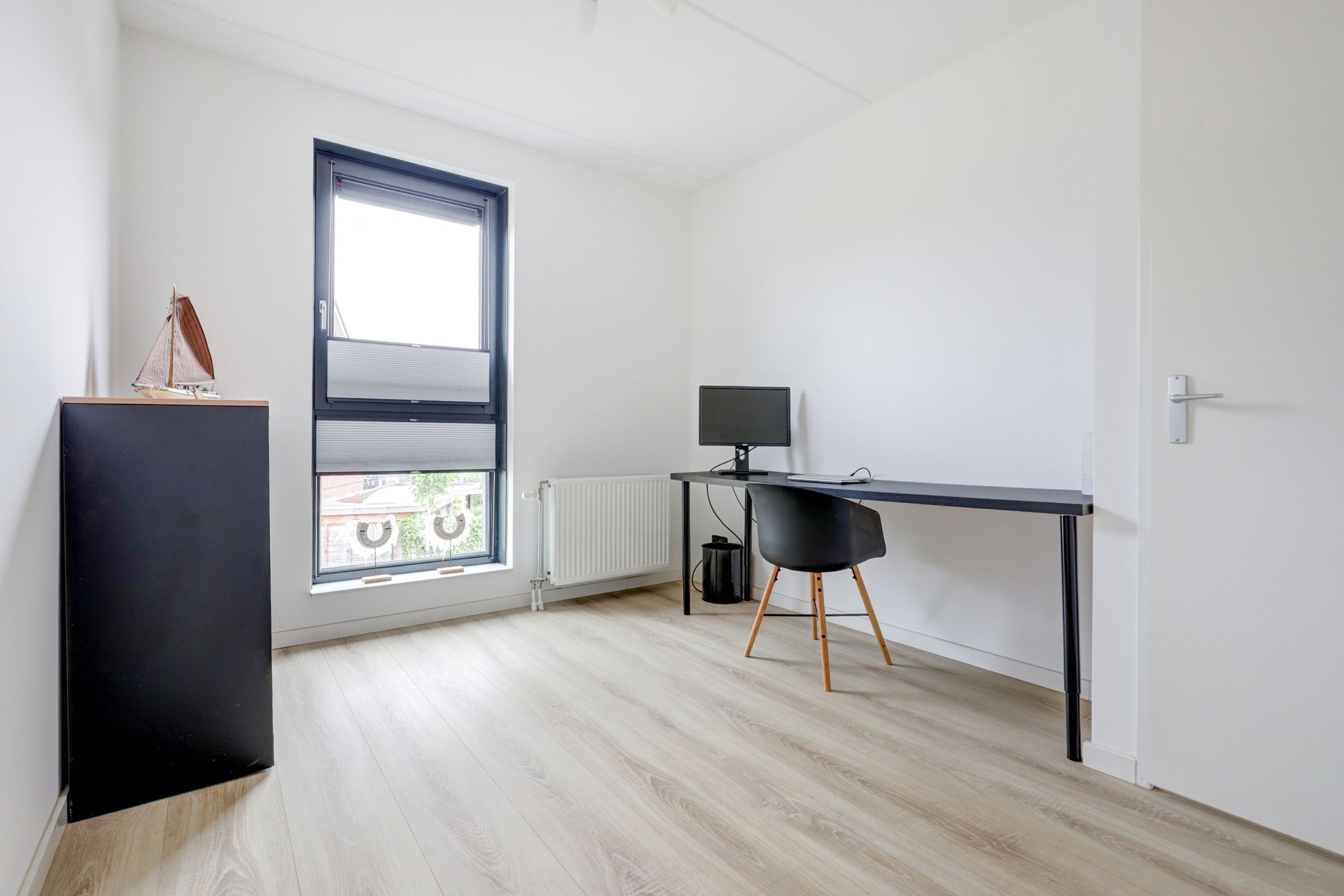 Photo 18 of Suriestraat 44