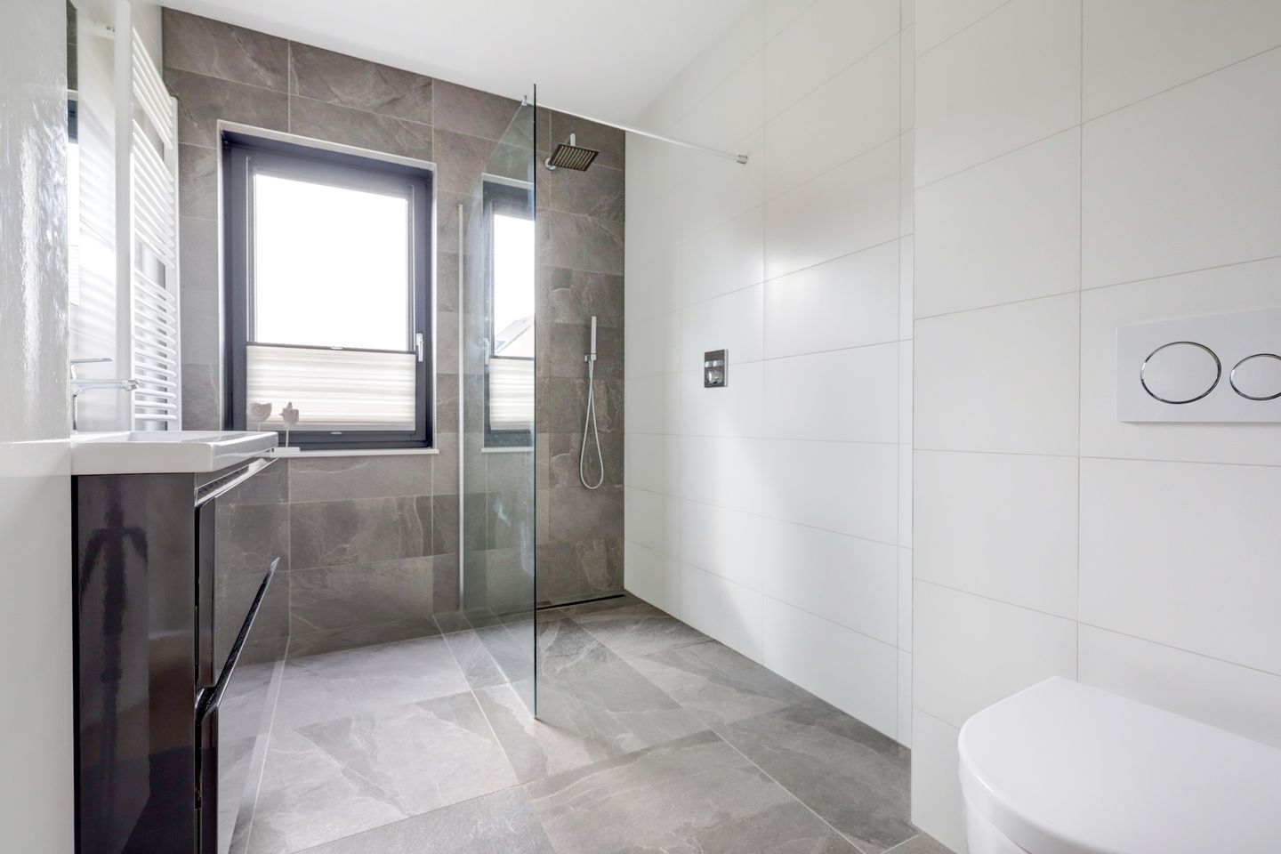 Photo 20 of Suriestraat 44