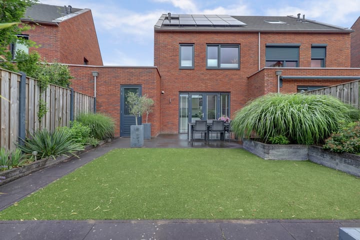 Foto 28 van Suriestraat 44