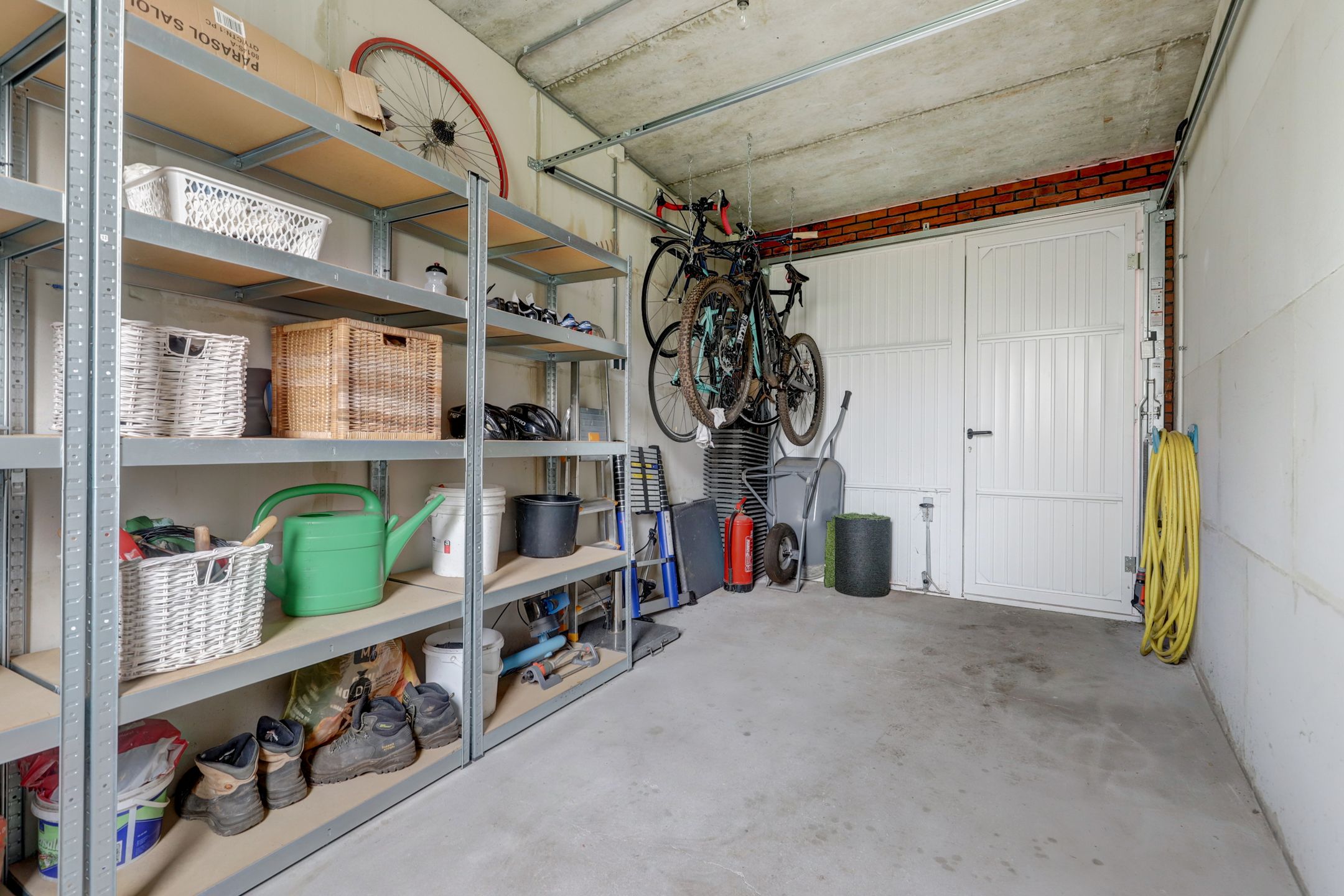 Photo 33 of Suriestraat 44