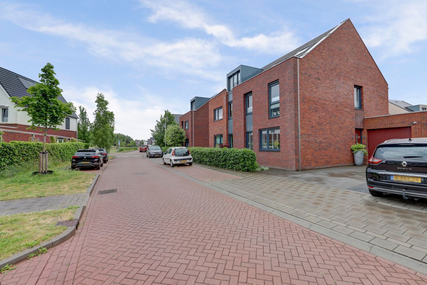 Photo 34 of Suriestraat 44