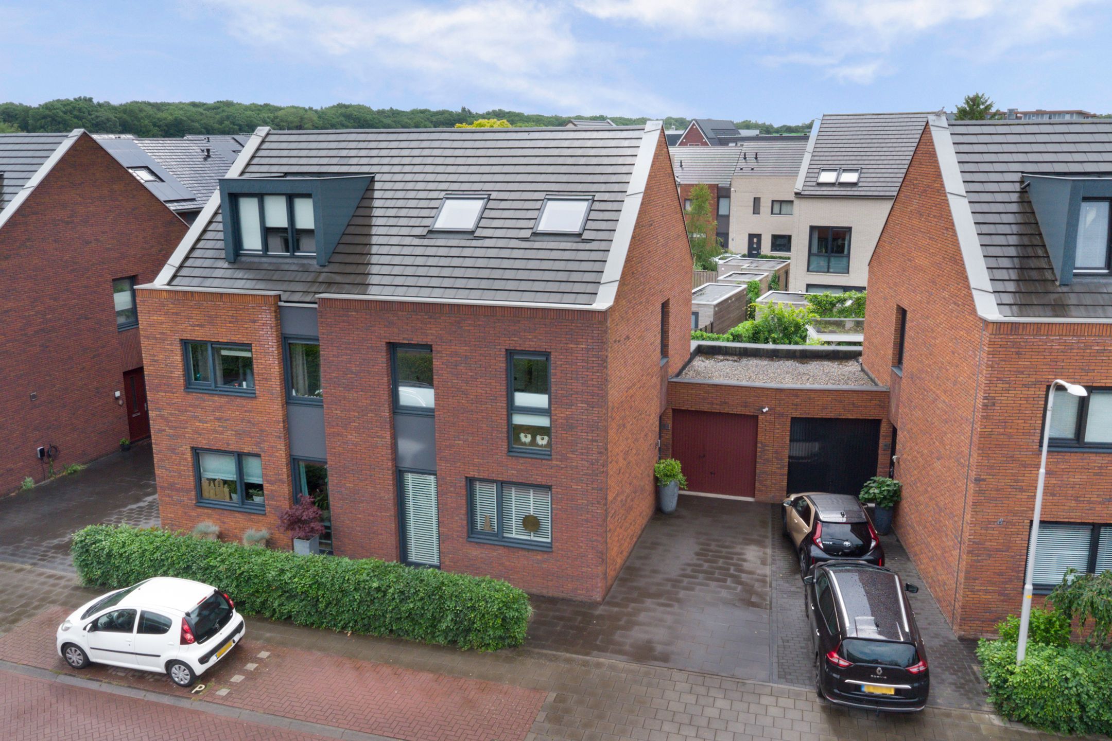 Photo 36 of Suriestraat 44