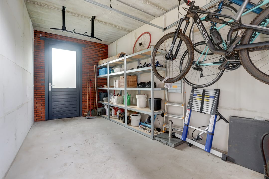 Photo 32 of Suriestraat 44