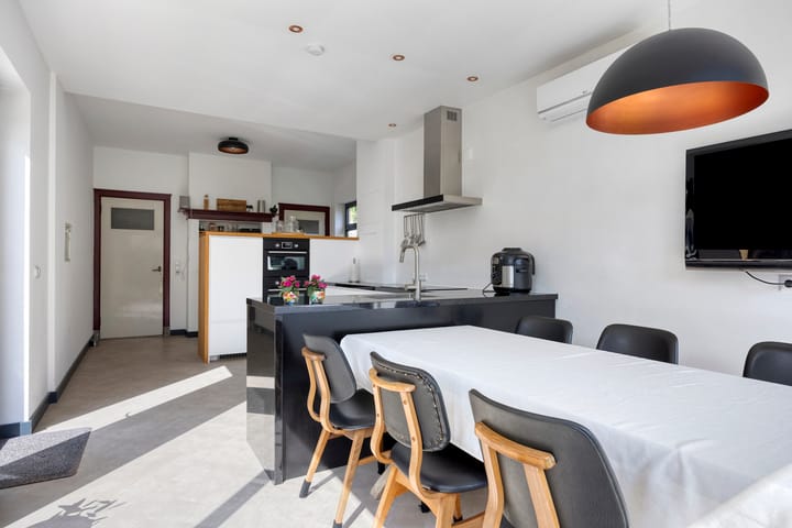 Foto 16 van Emmastraat 28