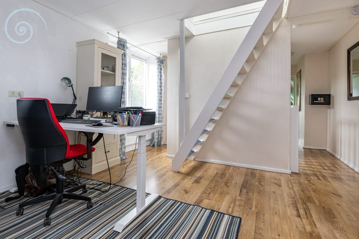 Foto 15 van Julianaweg 51