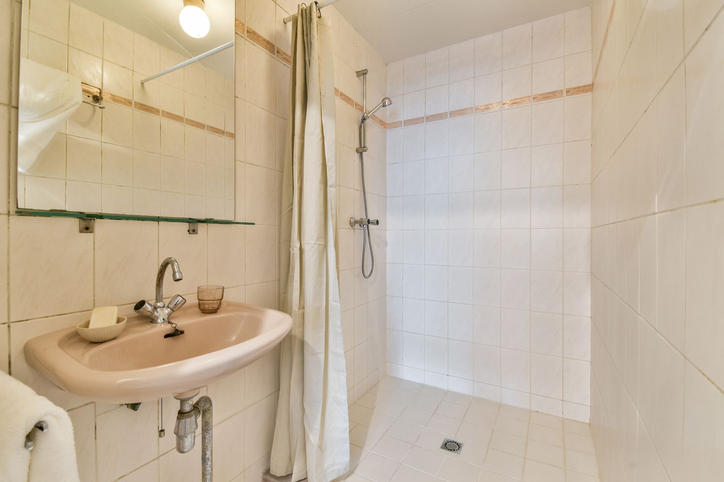 Photo 14 of Admiraal De Ruijterweg 28-H