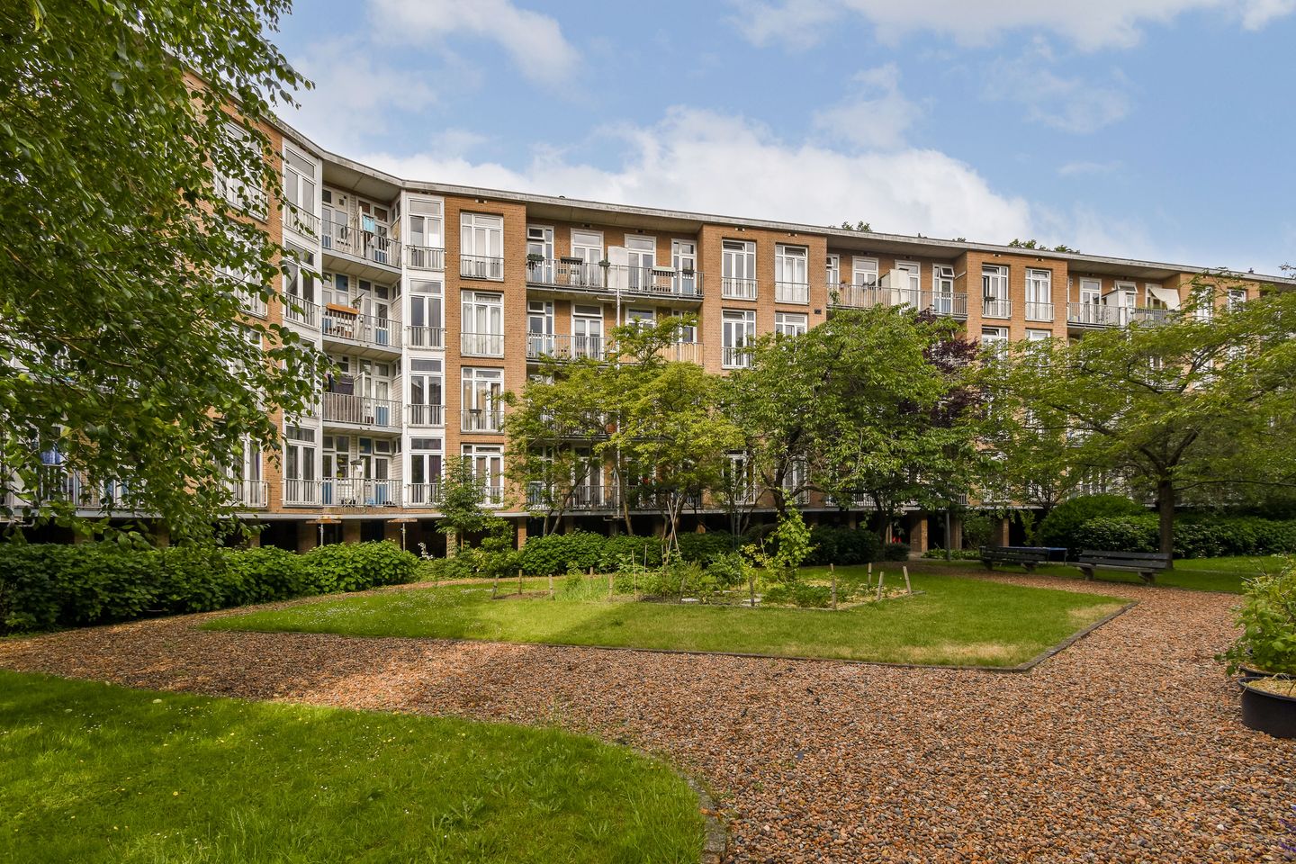 Photo 20 of Admiraal De Ruijterweg 28-H