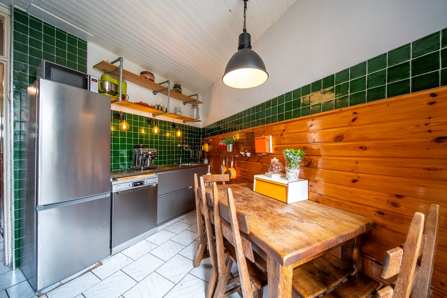 Photo 10 of Harderwijkstraat 318