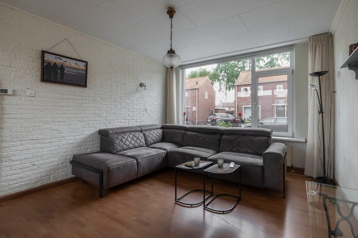 Foto 5 van Burgemeester van Bakkeneslaan 26