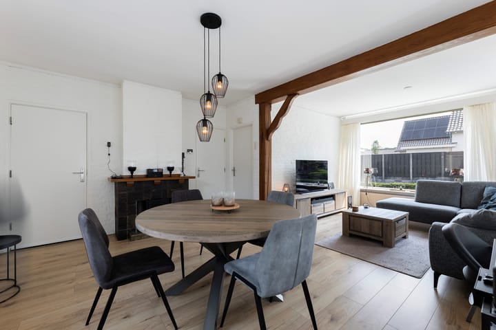 Foto 8 van Pastoor Eshuisstraat 1