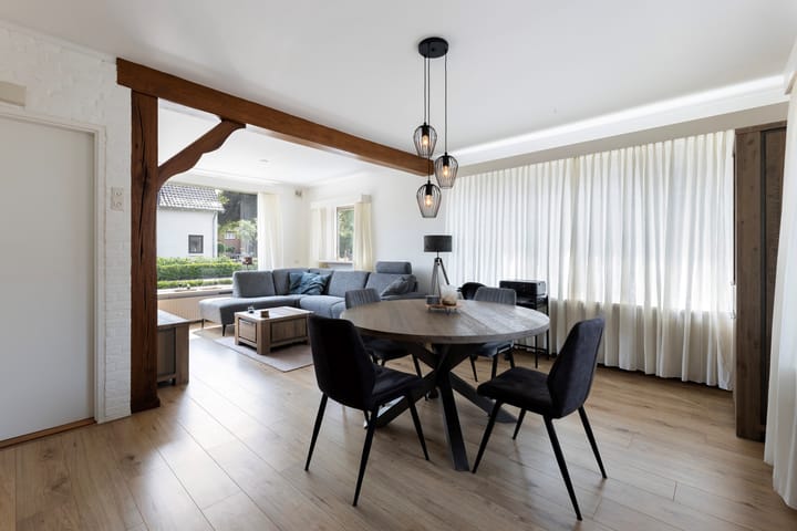 Foto 9 van Pastoor Eshuisstraat 1