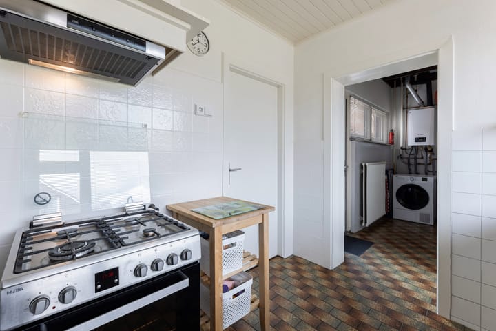 Foto 11 van Pastoor Eshuisstraat 1