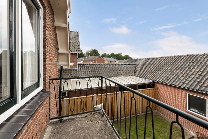 Foto 25 van Pastoor Eshuisstraat 1