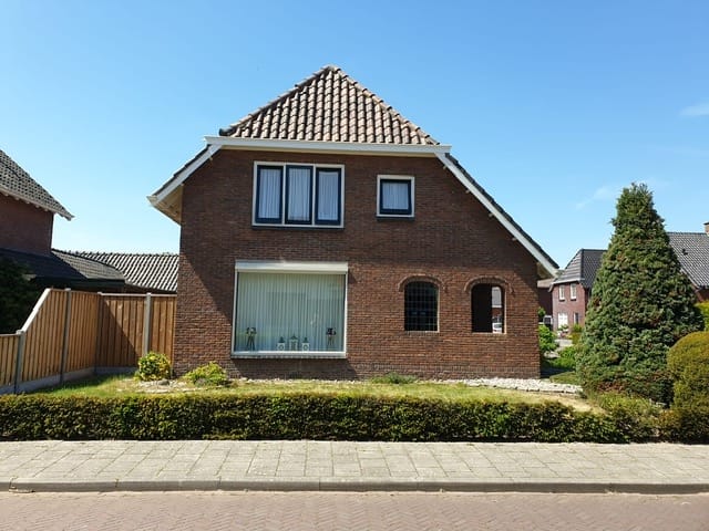 Foto 26 van Pastoor Eshuisstraat 1