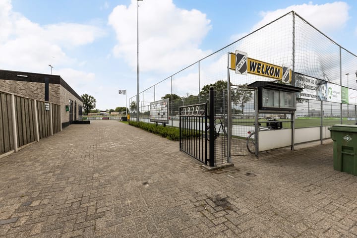 Foto 33 van Pastoor Eshuisstraat 1