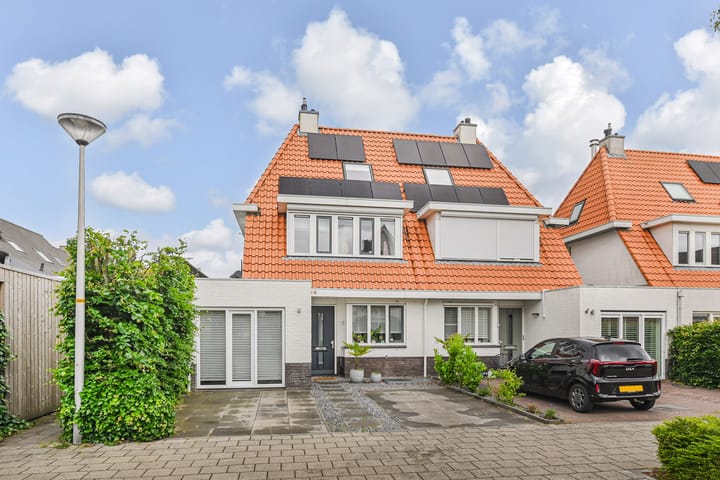 Koopwoningen - huizen te koop in [Funda]