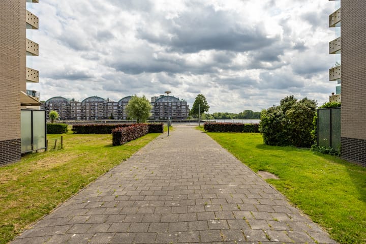 Foto 49 van P.J. Noël Bakerstraat 21