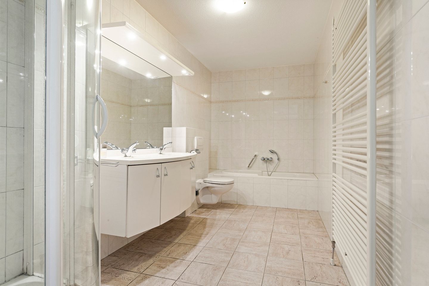 Foto 19 van Antoni Staringlaan 22