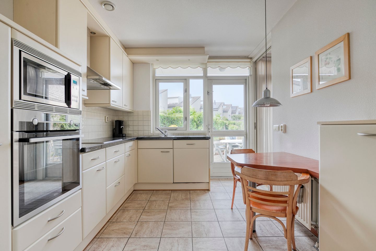 Foto 14 van Antoni Staringlaan 22