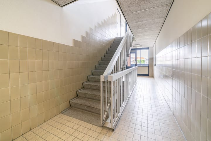 Photo 9 of Westvest 233