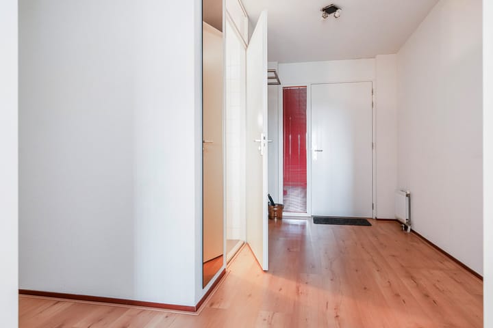 Photo 21 of Wendelaarstraat 126