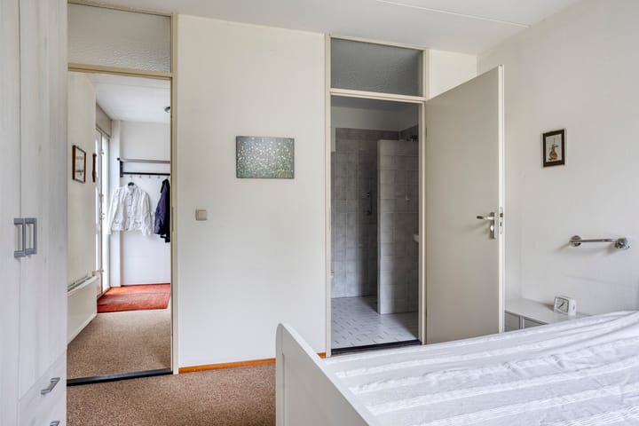 Foto 19 van Marinus Postlaan 95