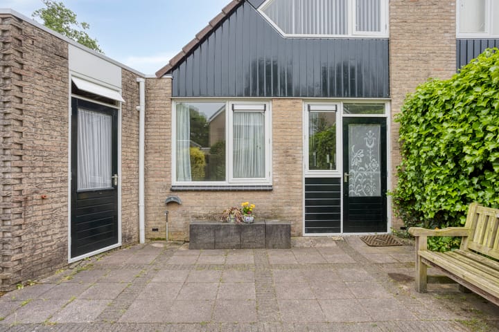 Foto 28 van Marinus Postlaan 95