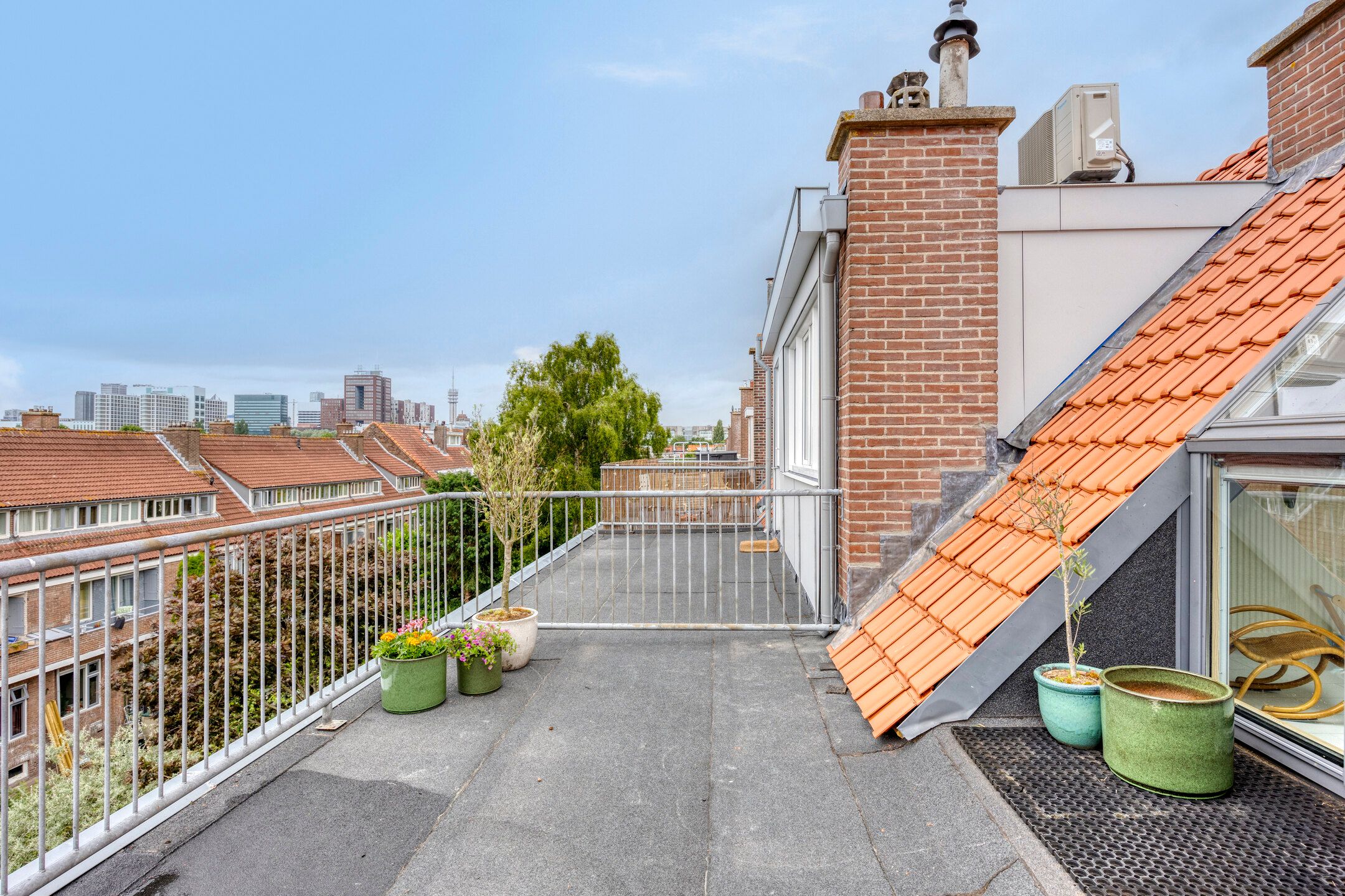 Foto 45 van Laan van Nieuw Oosteinde 358