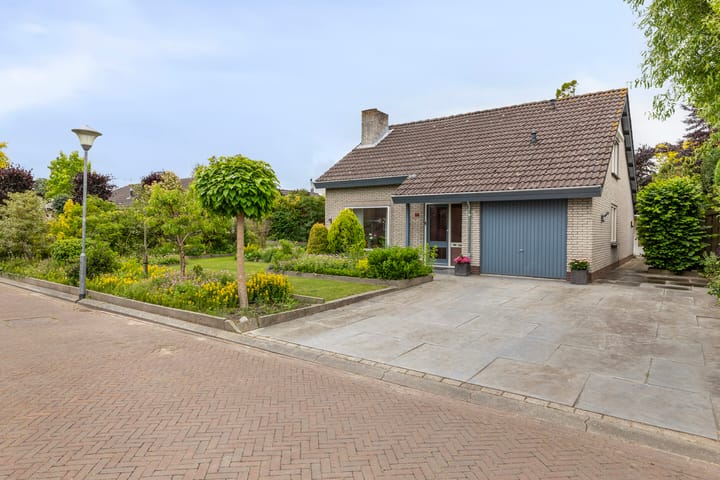 Bekijk foto van Gerrit van der Veenstraat 54