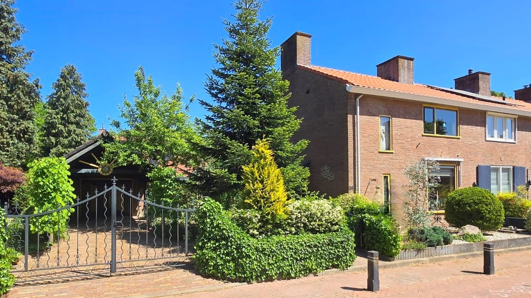 Foto 2 van Middenlaan 39