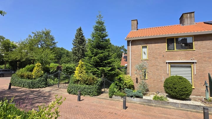 Foto 31 van Middenlaan 39