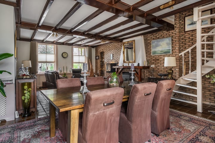 Foto 10 van Molenstraat 1