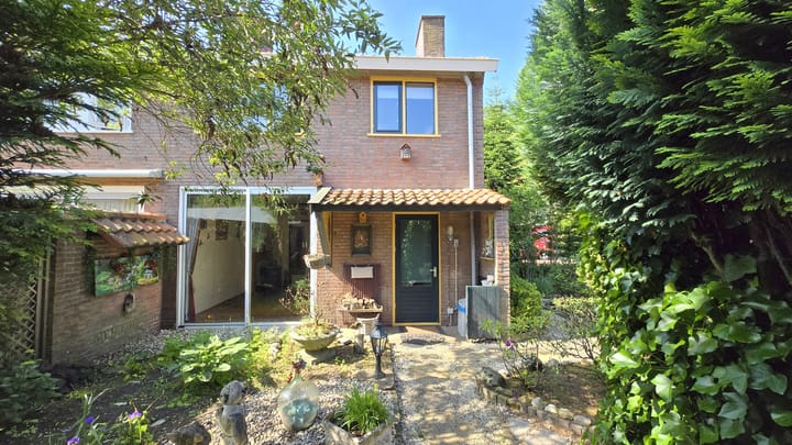 Foto 22 van Middenlaan 39