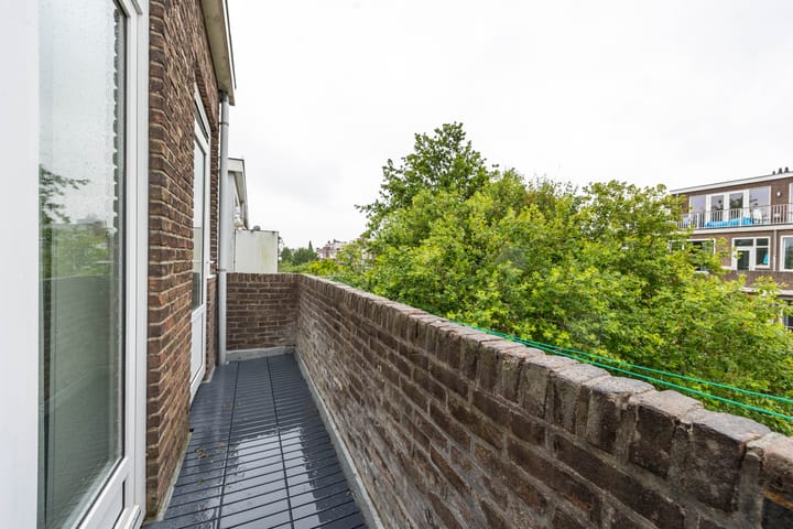 Foto 13 van Van Lansbergestraat 212