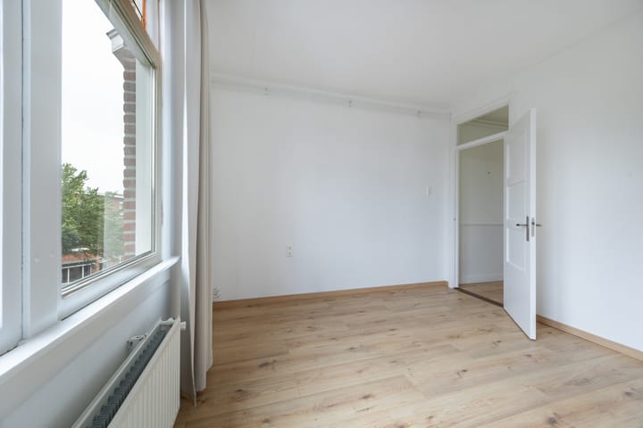 Foto 14 van Van Lansbergestraat 212