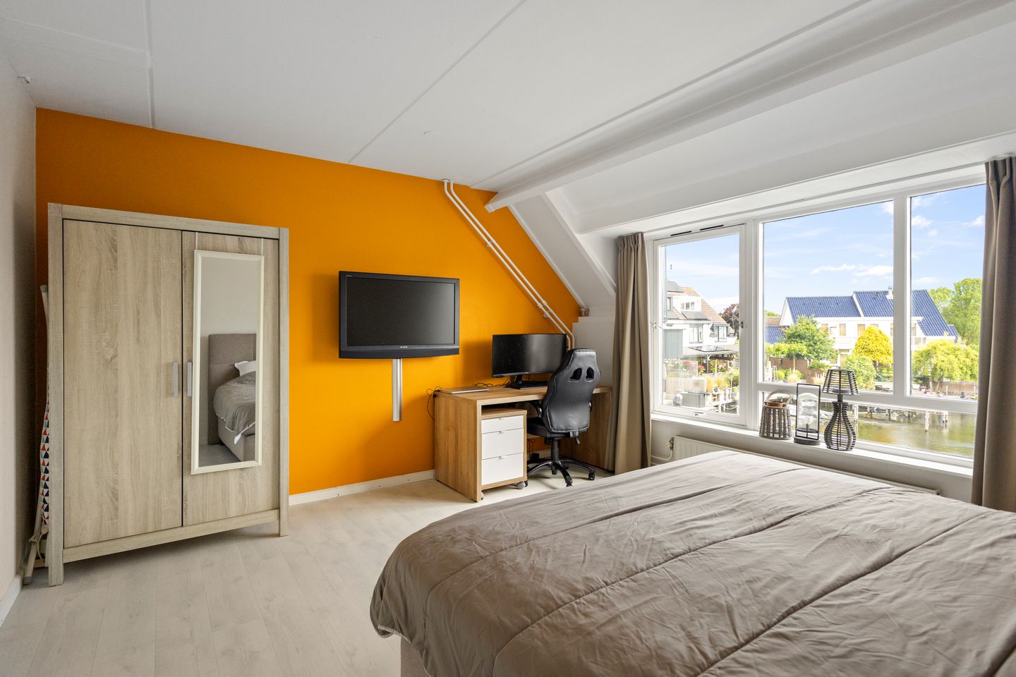 Foto 20 van Jupiter 40