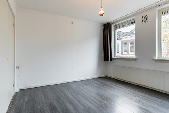 Foto 14 van Godevaert Montensstraat 28