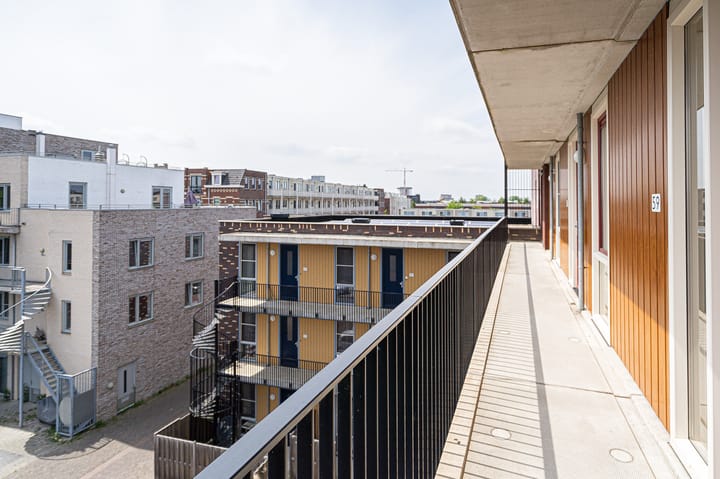 Foto 12 van San Marinostraat 59