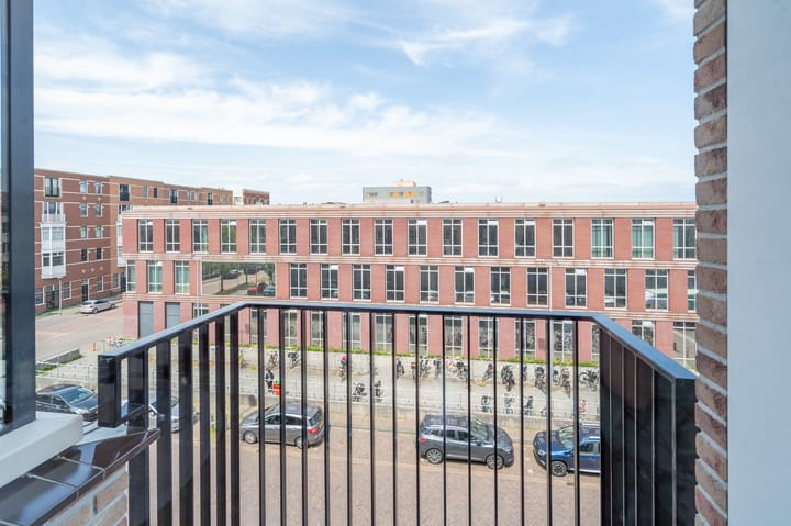 Foto 19 van San Marinostraat 59