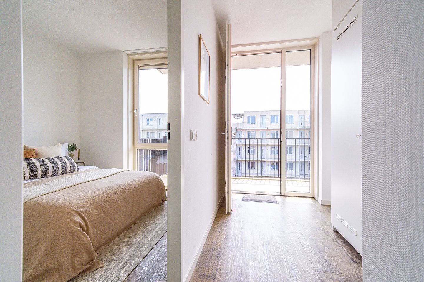 Foto 25 van San Marinostraat 59