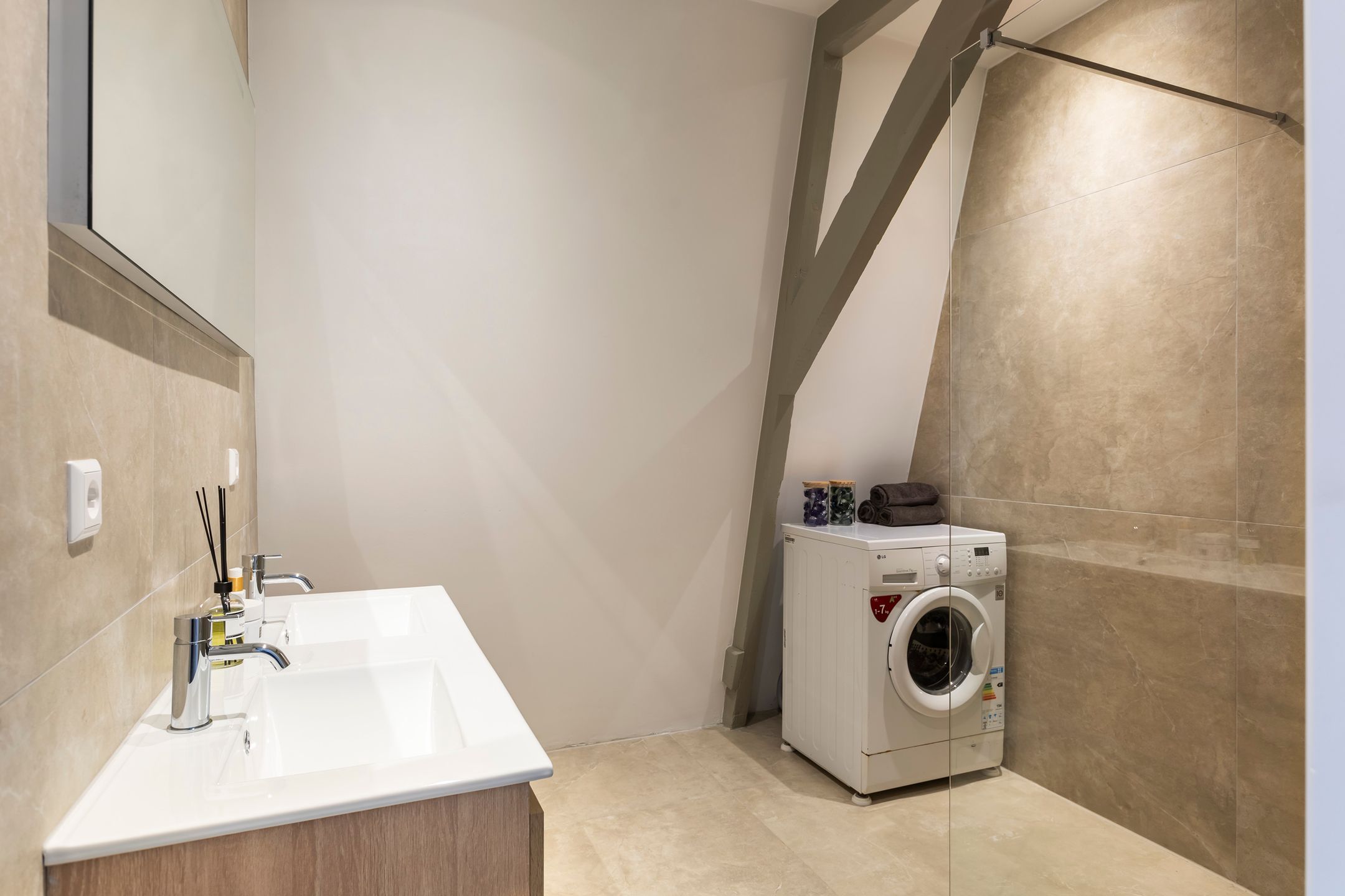 Foto 27 van Govert Flinckstraat 231-2A