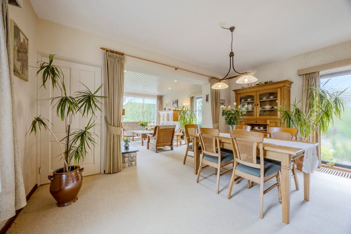 Foto 7 van Rozenobel 34