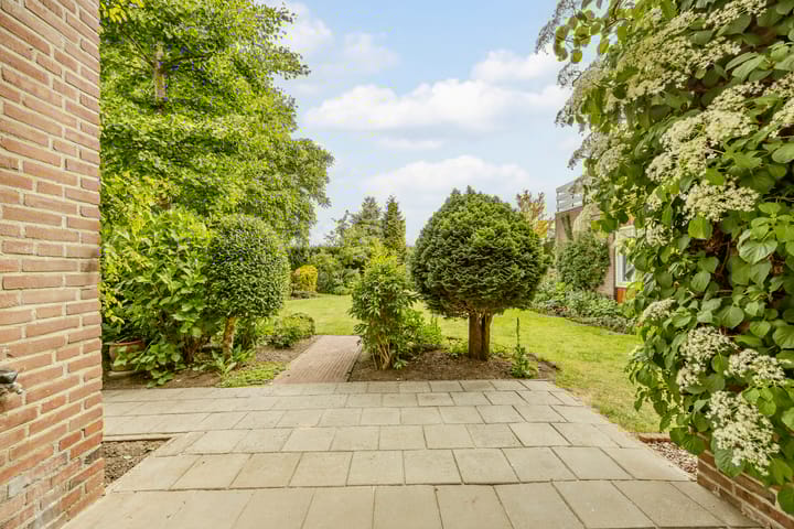 Foto 28 van Rozenobel 34