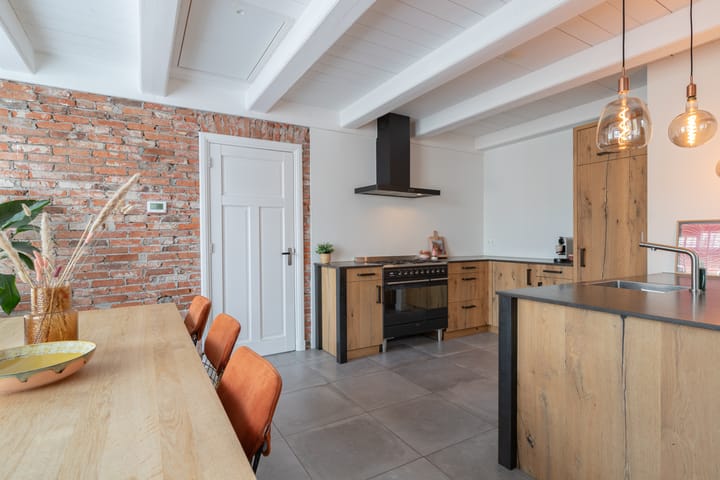 Photo 13 of Nieuwstraat 33