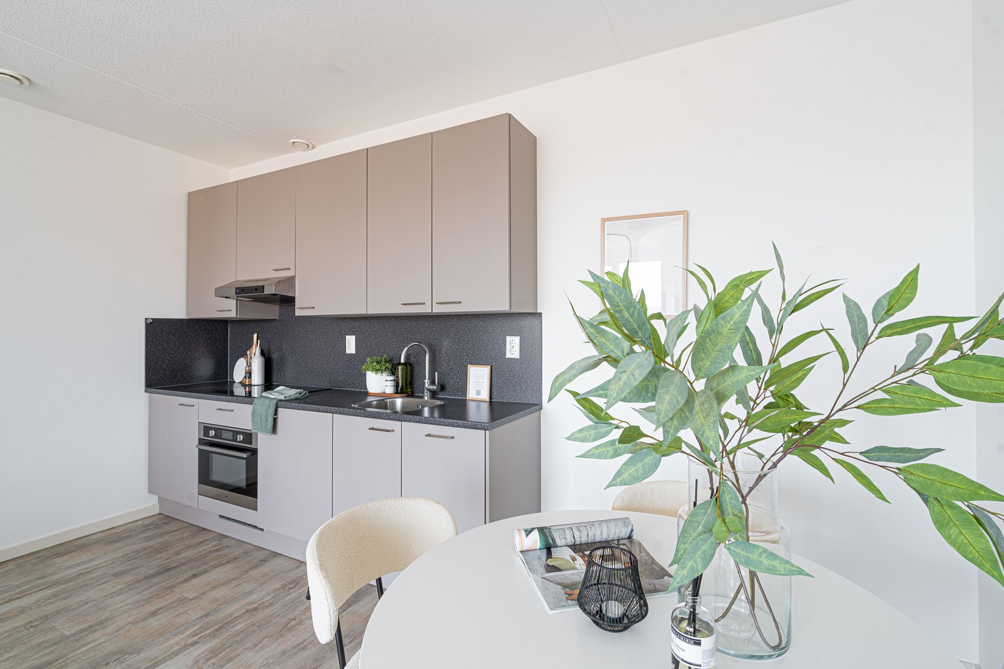 Foto 15 van San Marinostraat 63